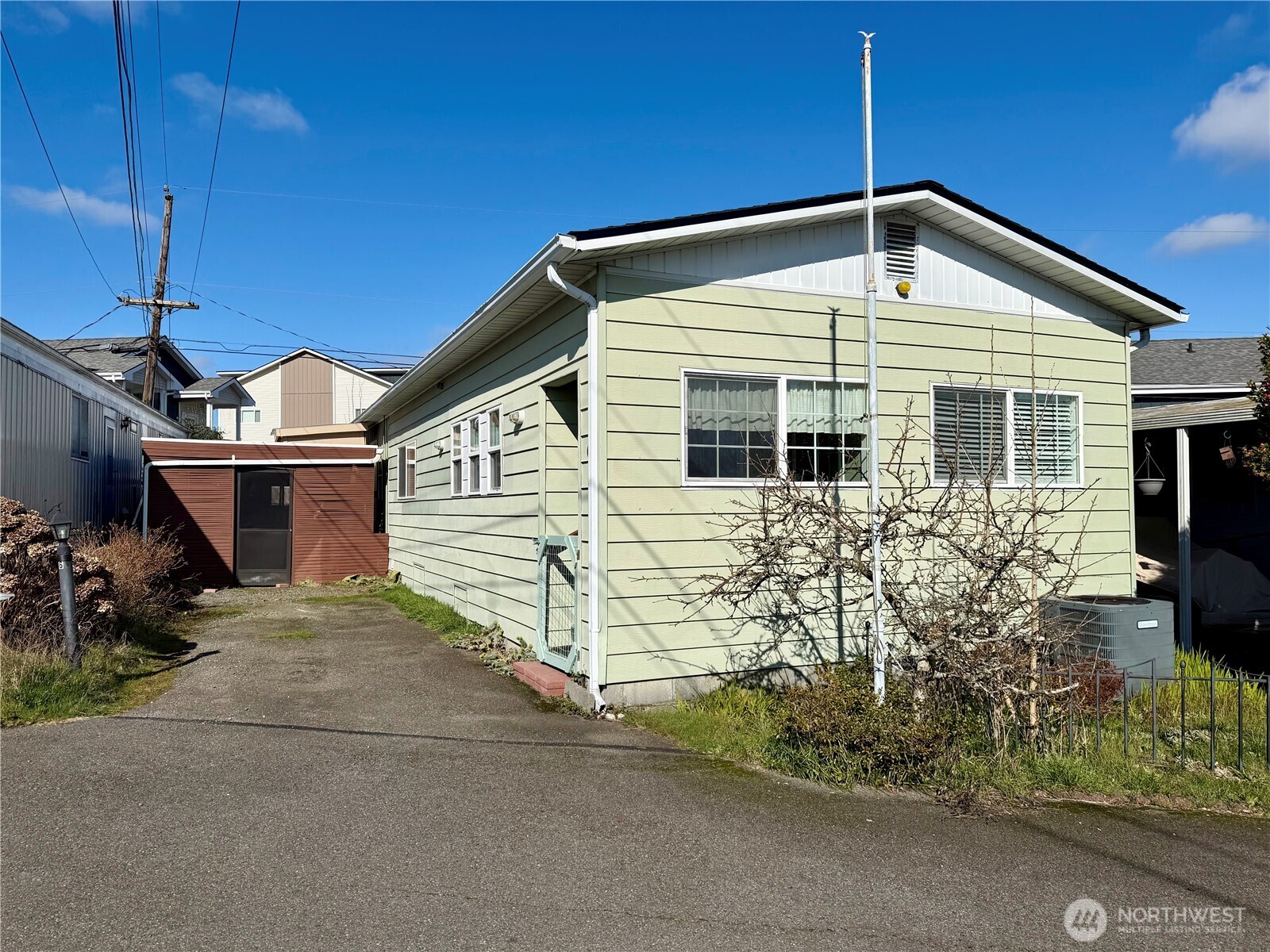 18501 52nd Avenue #6, Lynnwood, WA 98037