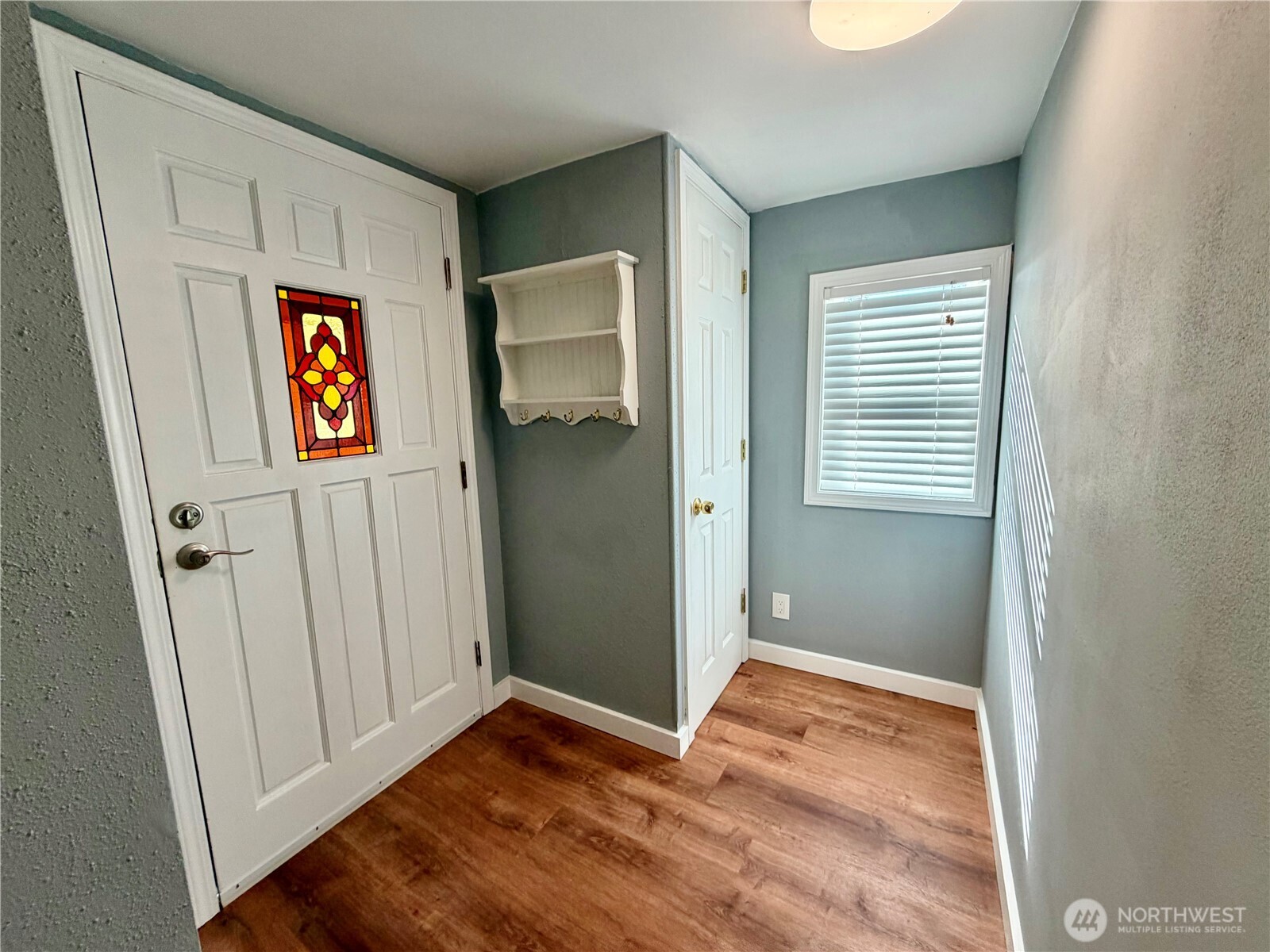 18501 52nd Avenue #6, Lynnwood, WA 98037