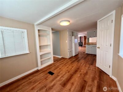 18501 52nd Avenue #6, Lynnwood, WA 98037 - Photo 5