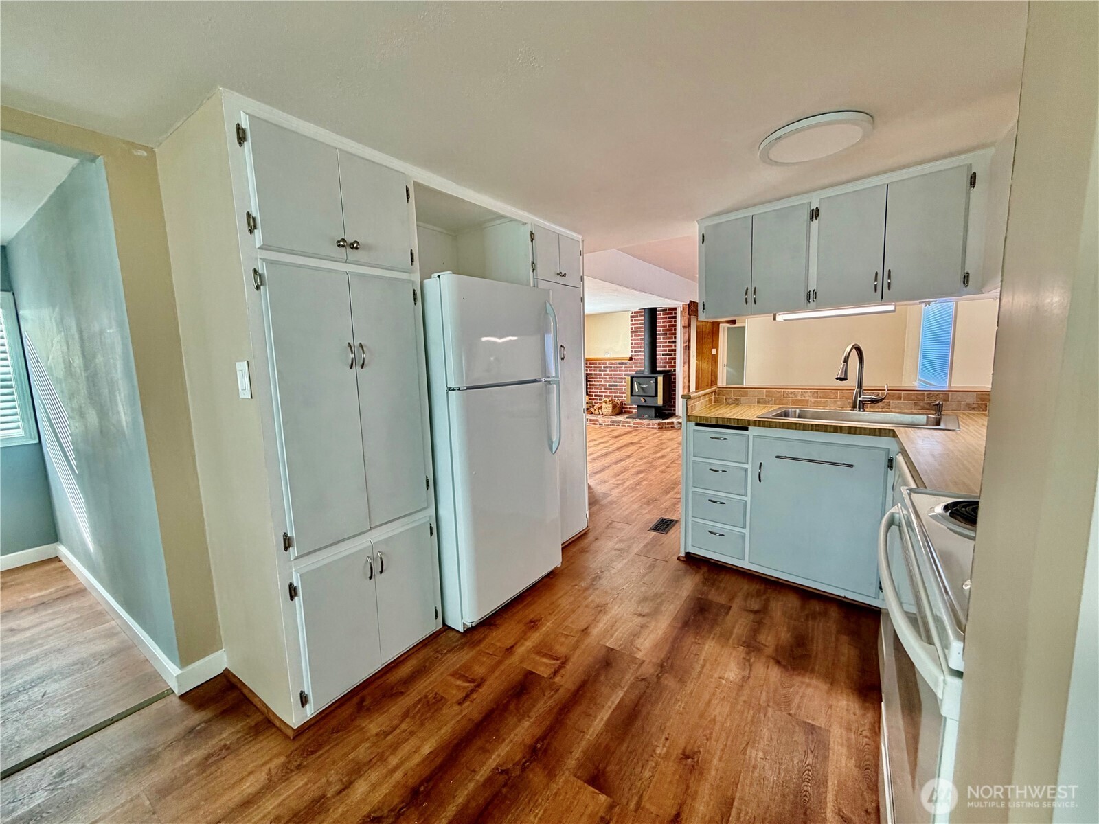 18501 52nd Avenue #6, Lynnwood, WA 98037