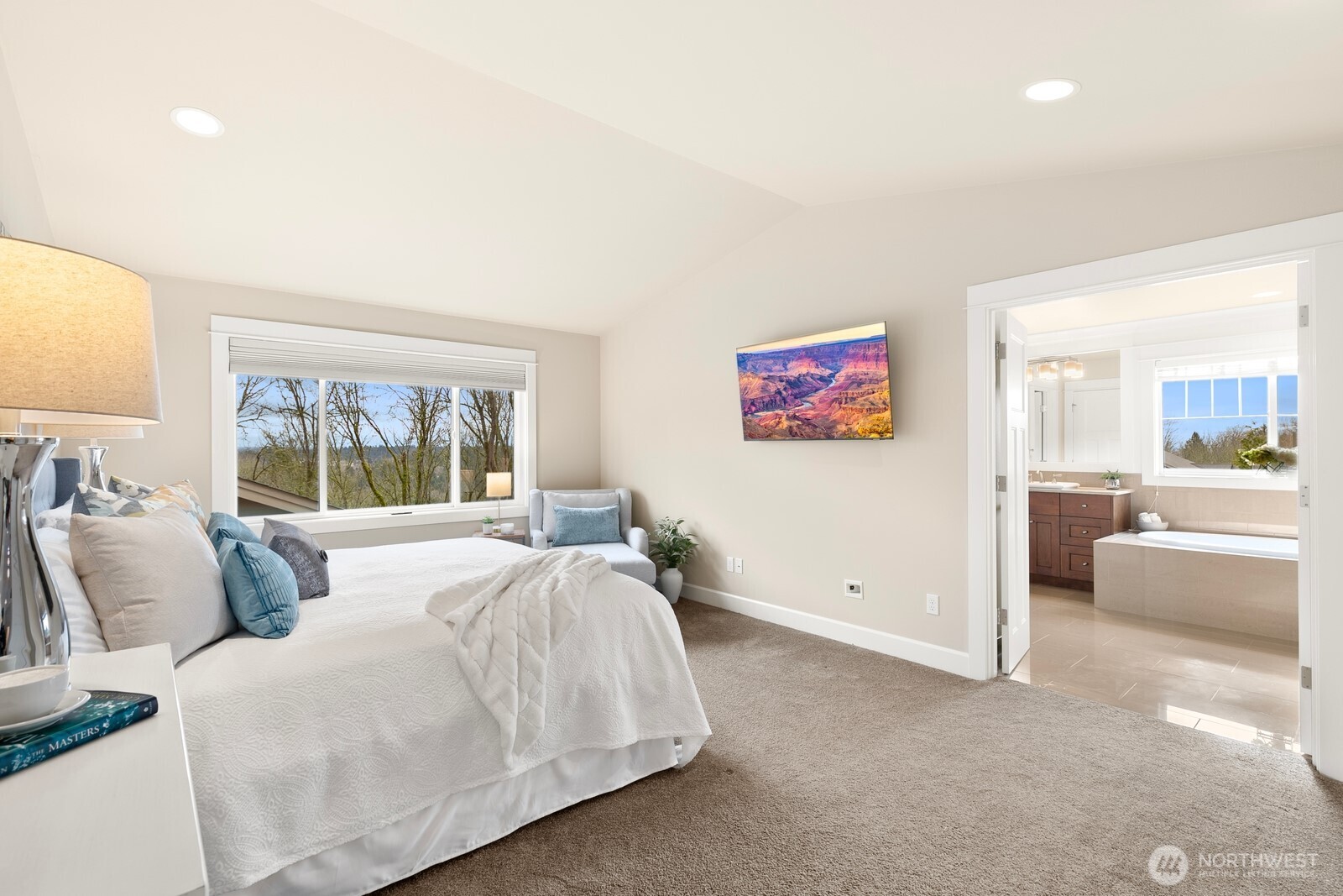 9026 NE 127th Place , Kirkland, WA 98034