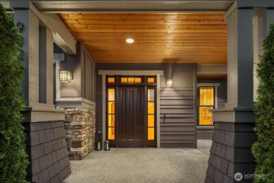 9026 NE 127th Place , Kirkland, WA 98034 - Photo 2