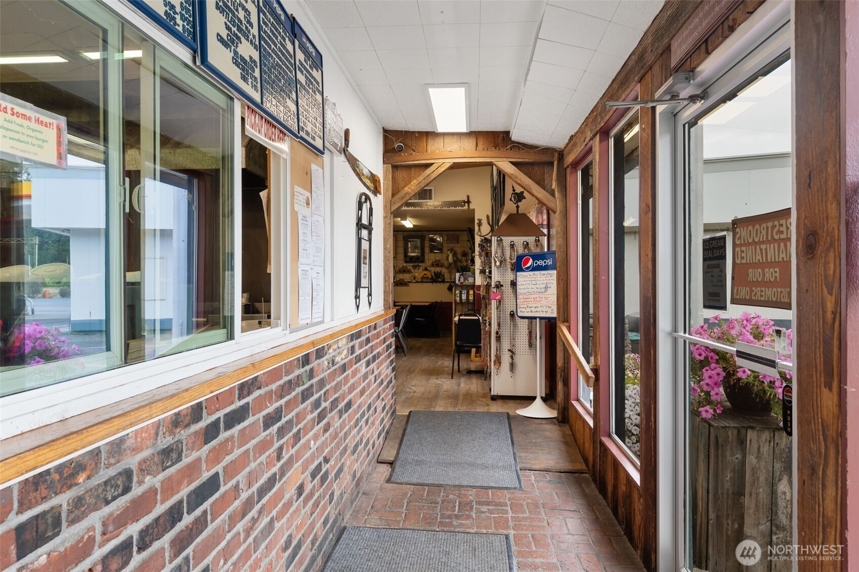 393 Cowlitz Ridge Road , Toledo, WA 98591