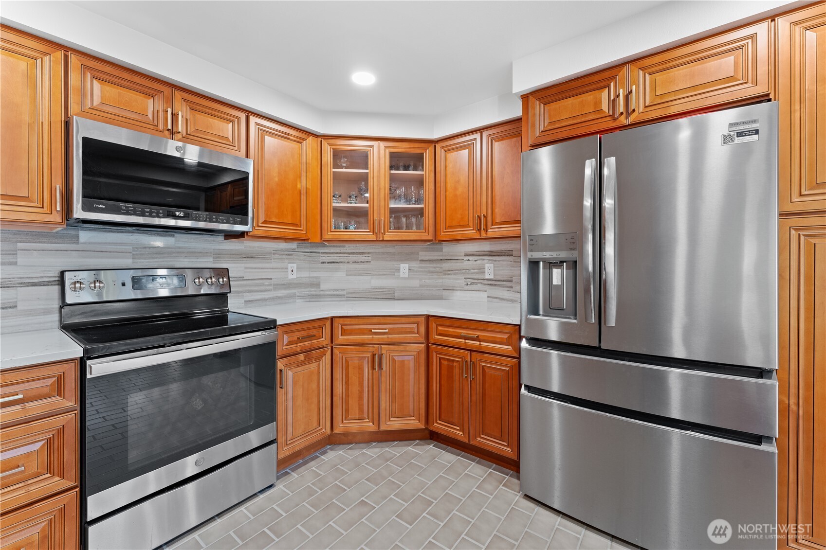 11243 Airpark Lane SE, Yelm, WA 98597