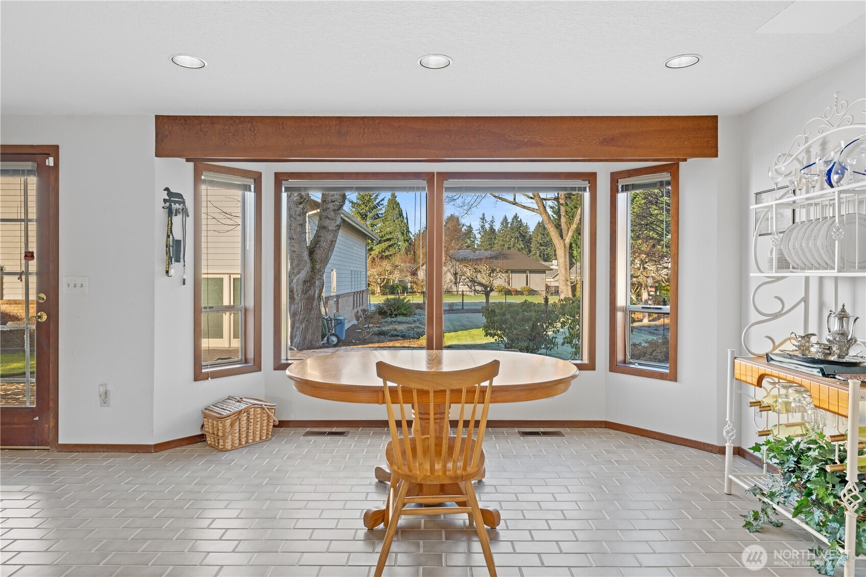 11243 Airpark Lane SE, Yelm, WA 98597