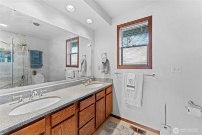 11243 Airpark Lane SE, Yelm, WA 98597 - Photo 19