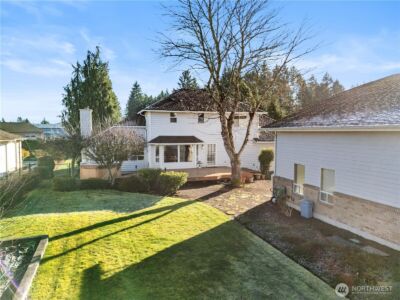 11243 Airpark Lane SE, Yelm, WA 98597 - Photo 32