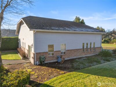 11243 Airpark Lane SE, Yelm, WA 98597 - Photo 33