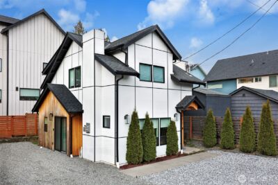 7514 12th Avenue SW #B, Seattle, WA 98106