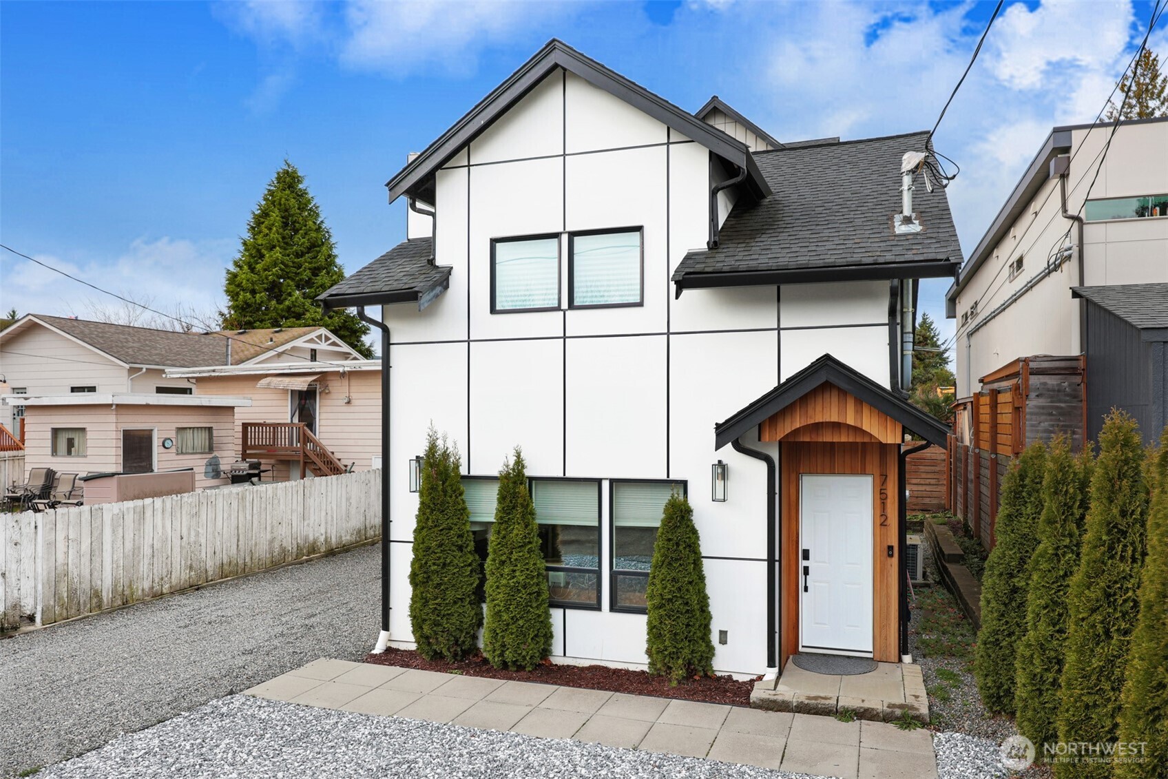 7514 12th Avenue SW #B, Seattle, WA 98106