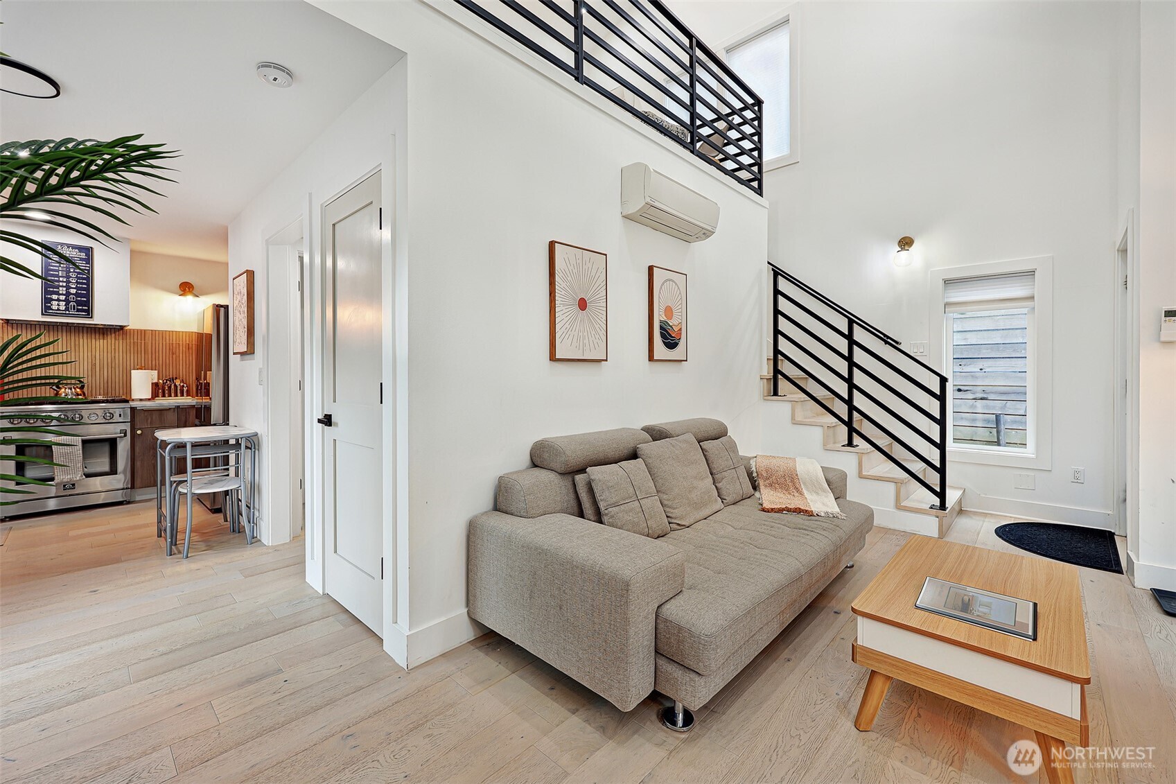 7514 12th Avenue SW #B, Seattle, WA 98106