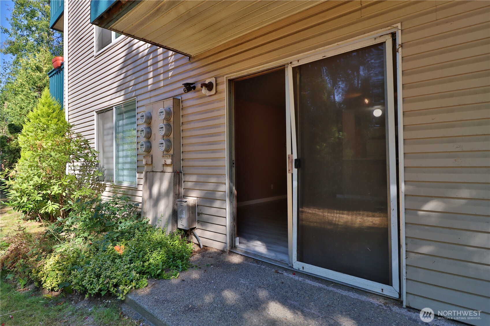 17431 Ambaum Boulevard S #C43, Seattle, WA 98148