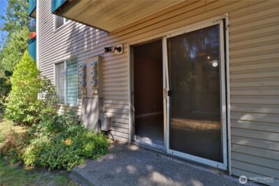 17431 Ambaum Boulevard S #C43, Seattle, WA 98148 - Photo 18