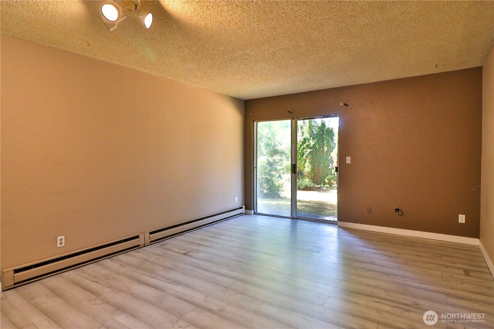 17431 Ambaum Boulevard S #C43, Seattle, WA 98148