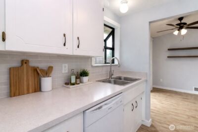 713 136th Street S, Tacoma, WA 98444 - Photo 11