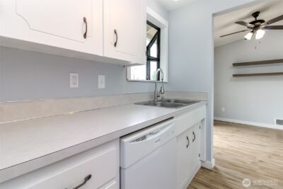 713 136th Street S, Tacoma, WA 98444 - Photo 12