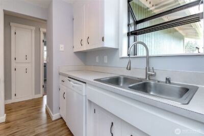 713 136th Street S, Tacoma, WA 98444 - Photo 10