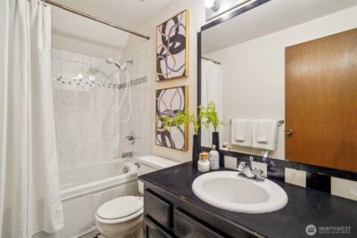 14335 SE 63rd Street , Bellevue, WA 98006-4802 - Photo 20