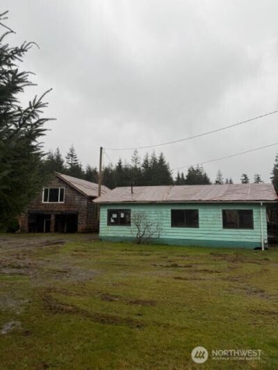 4 Kirkpatrick Road , Hoquiam, WA 98550