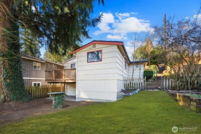 14044 Lenora Place N, Seattle, WA 98133-0000 - Photo 12