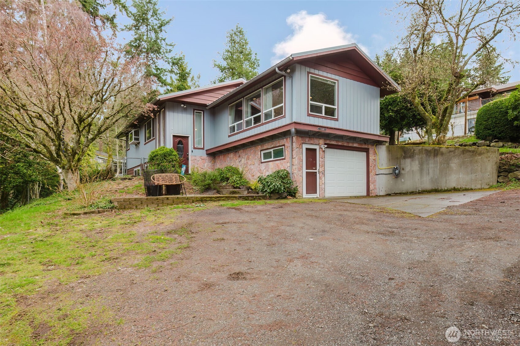1820 Rustic Lane , Bremerton, WA 98310