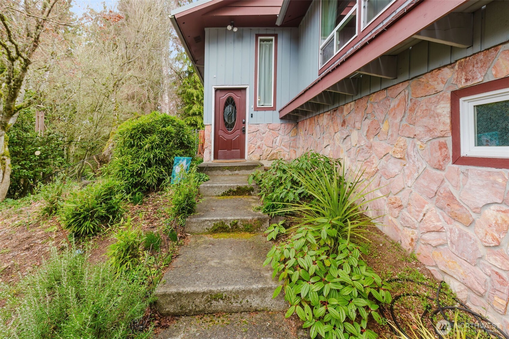 1820 Rustic Lane , Bremerton, WA 98310