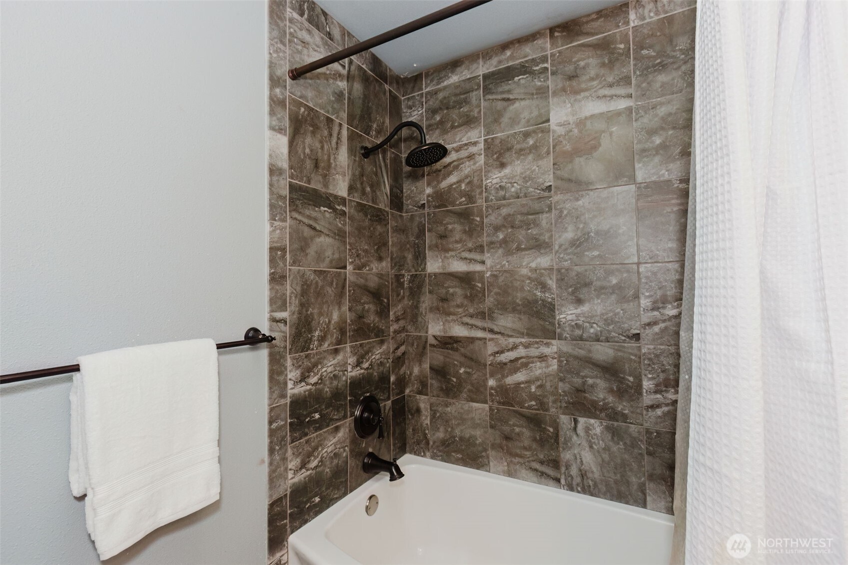 1820 Rustic Lane , Bremerton, WA 98310