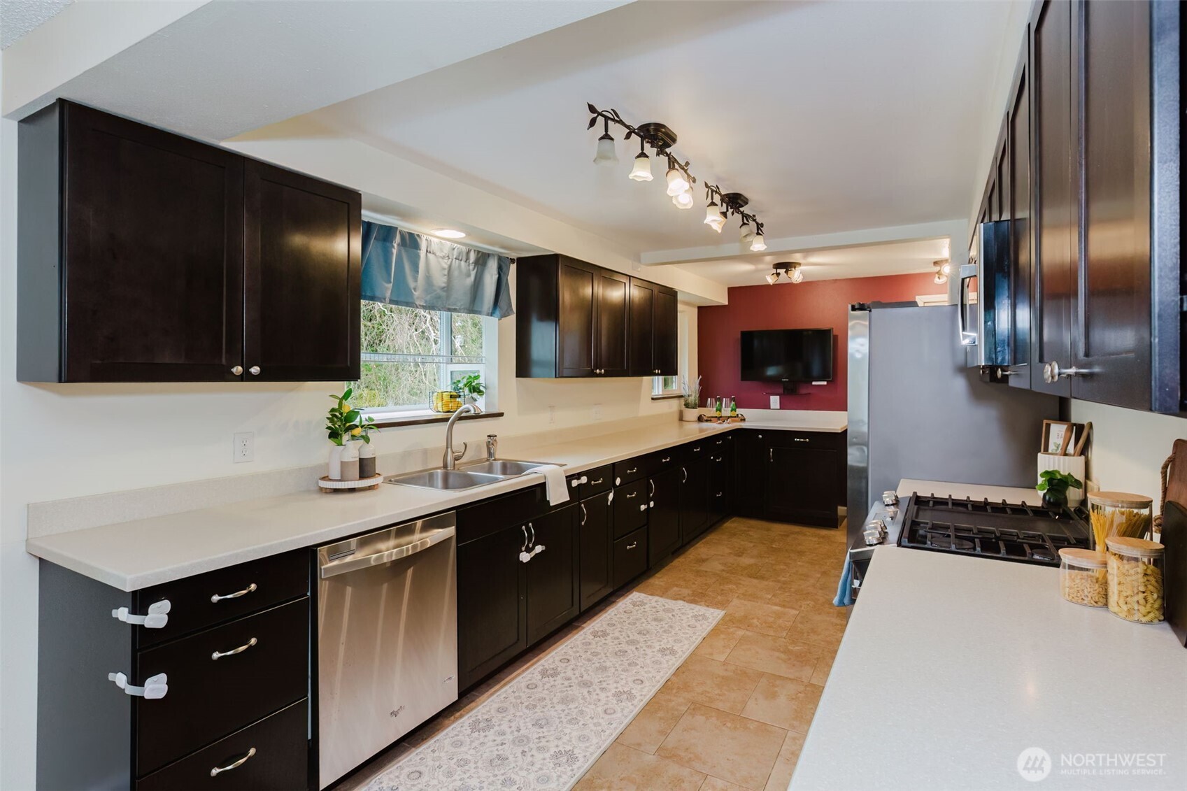 1820 Rustic Lane , Bremerton, WA 98310