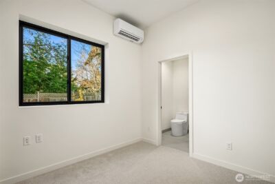 415 99th Avenue NE, Bellevue, WA 98004 - Photo 17