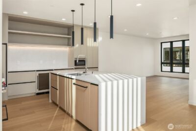 415 99th Avenue NE, Bellevue, WA 98004 - Photo 8