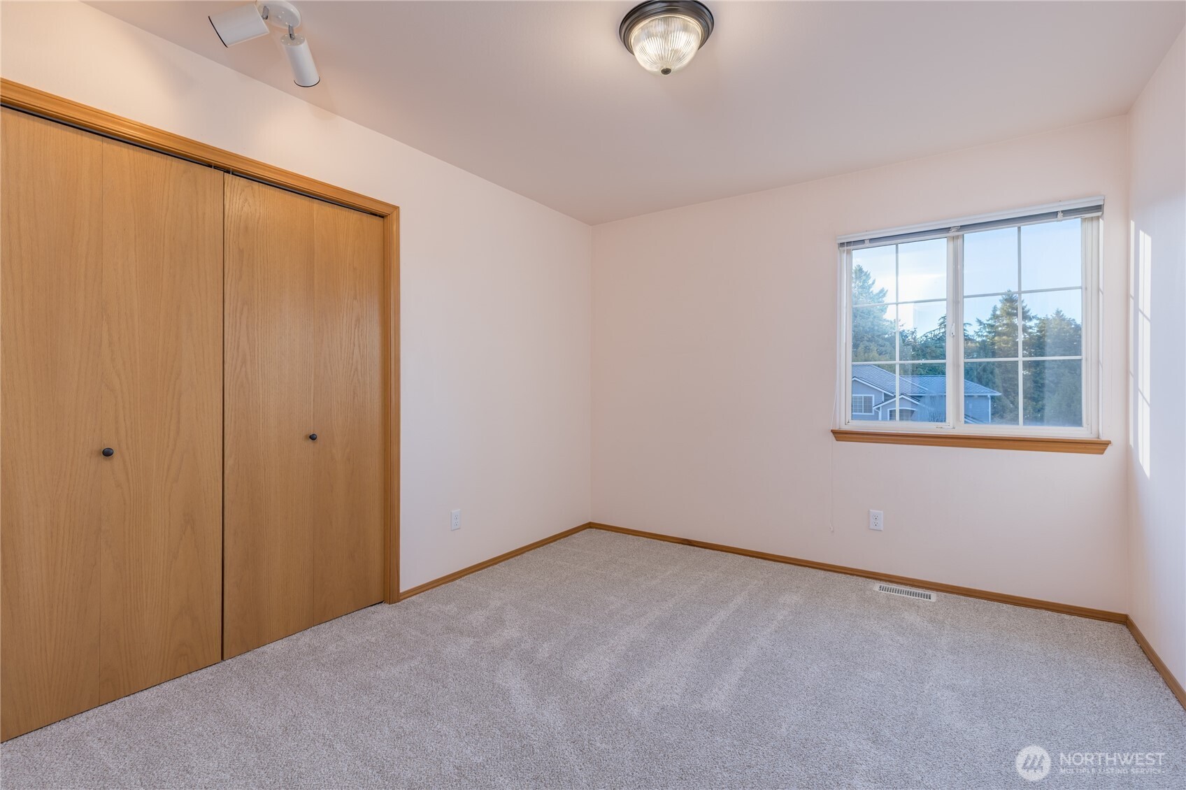 10320 SE 304th Place , Auburn, WA 98092