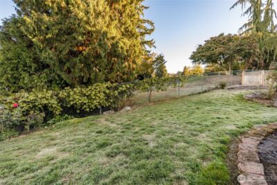 10320 SE 304th Place , Auburn, WA 98092 - Photo 38