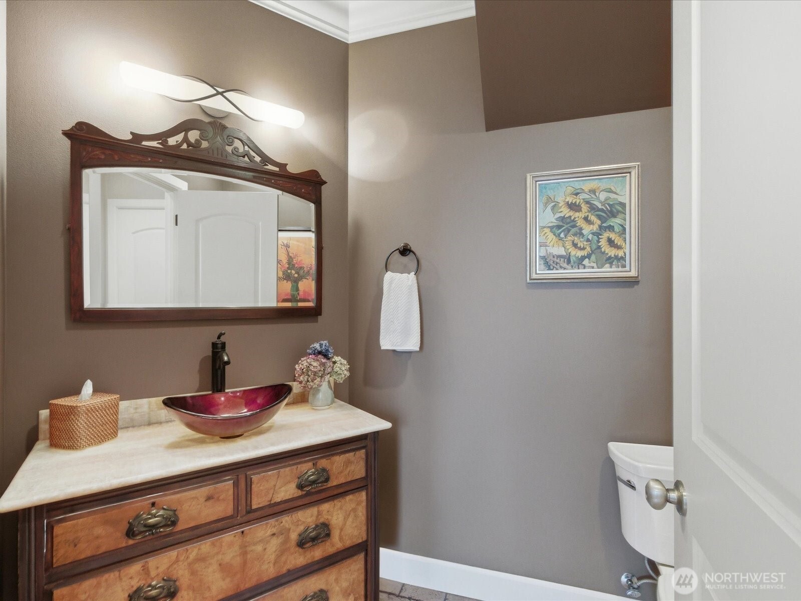 1040 6th Avenue S, Edmonds, WA 98020