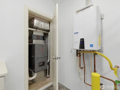 1040 6th Avenue S, Edmonds, WA 98020 - Photo 34