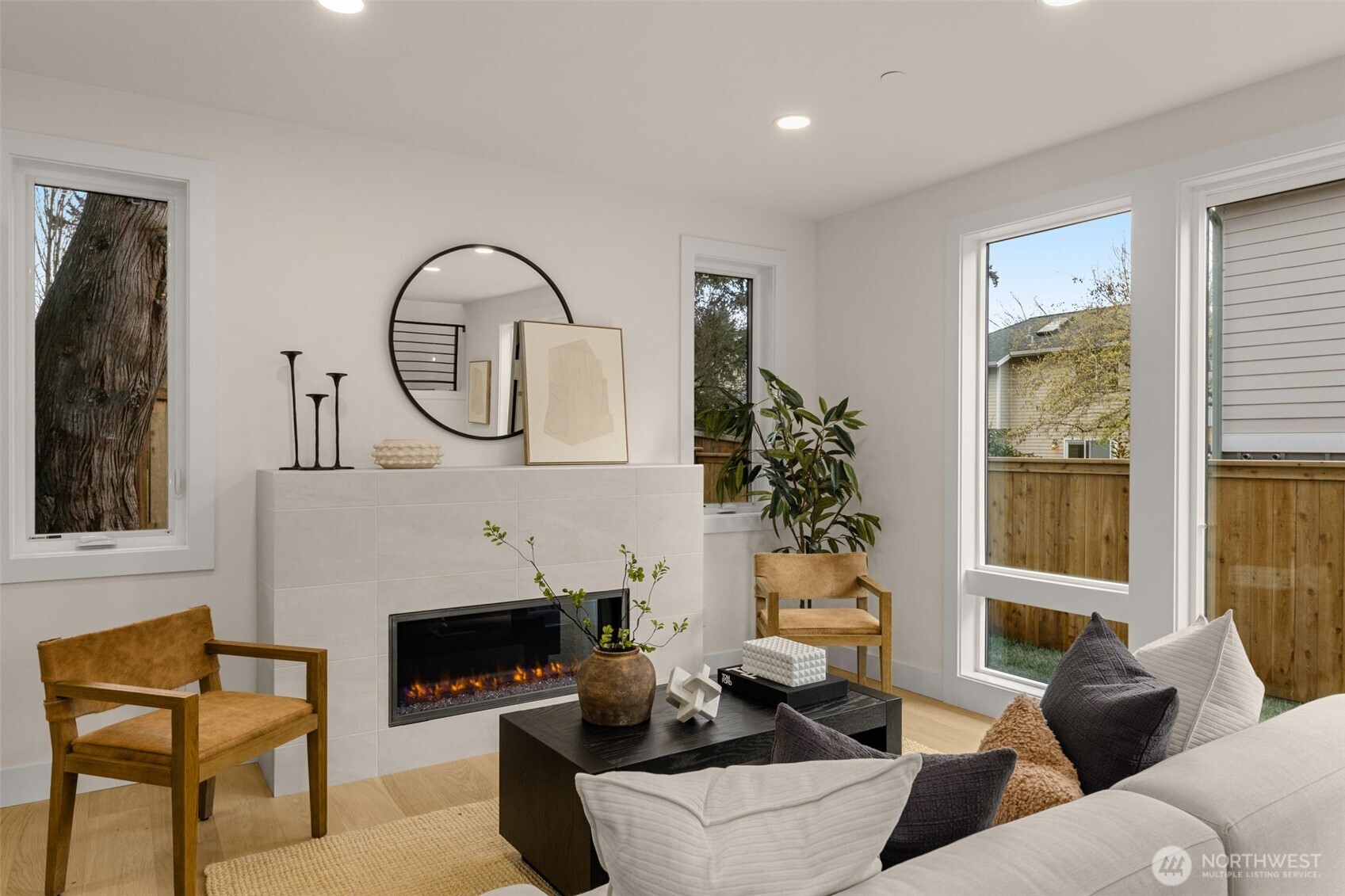 11413 NE 91st Street , Kirkland, WA 98033