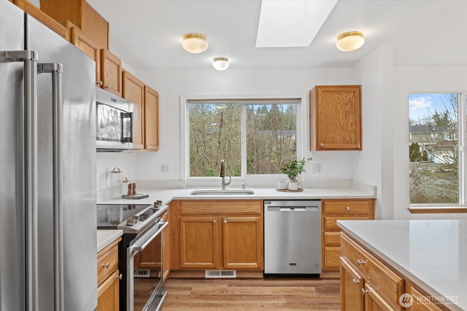 3001 S Charlestown Street , Seattle, WA 98144