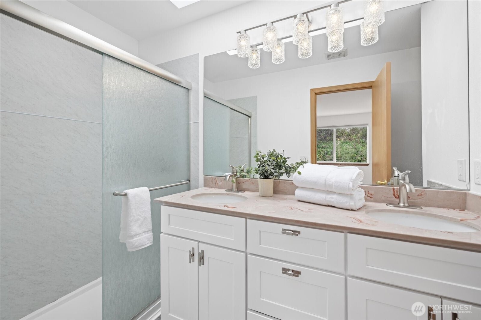 3001 S Charlestown Street , Seattle, WA 98144