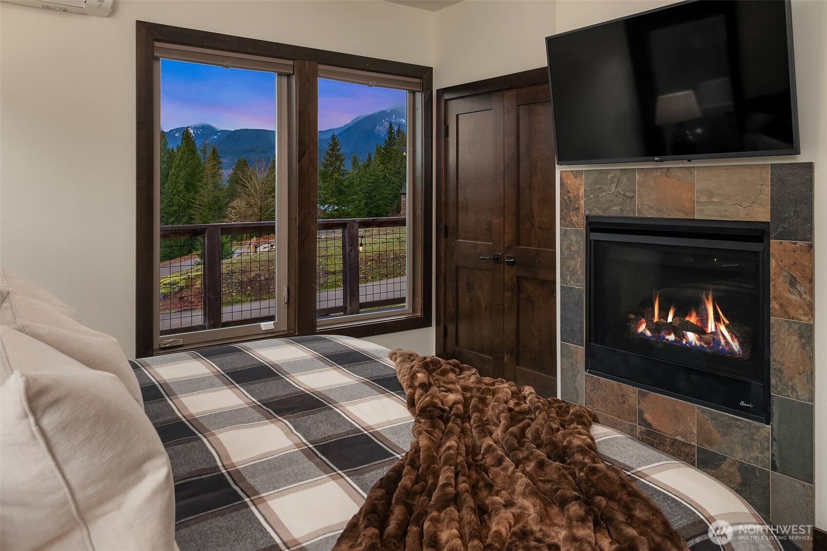 126 Burl Lane , Packwood, WA 98361