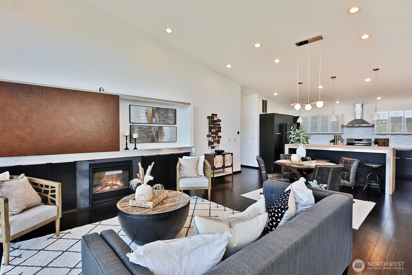 1649 Stewart Road , Freeland, WA 98249