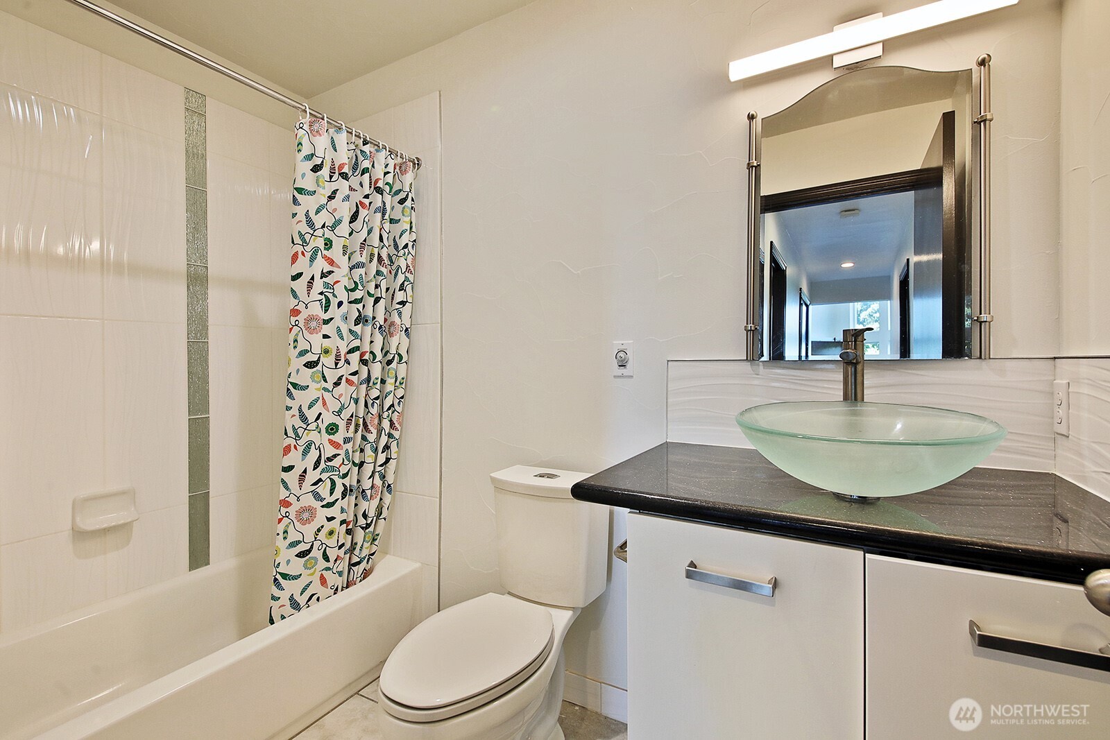 1649 Stewart Road , Freeland, WA 98249