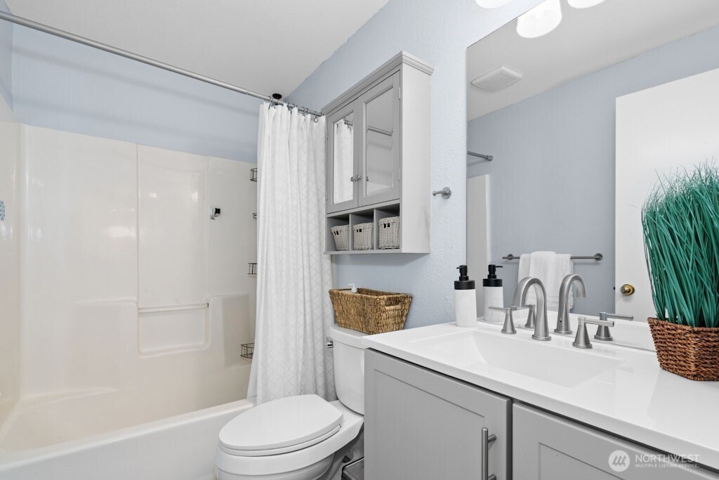 2019 209th Place SW, Lynnwood, WA 98036