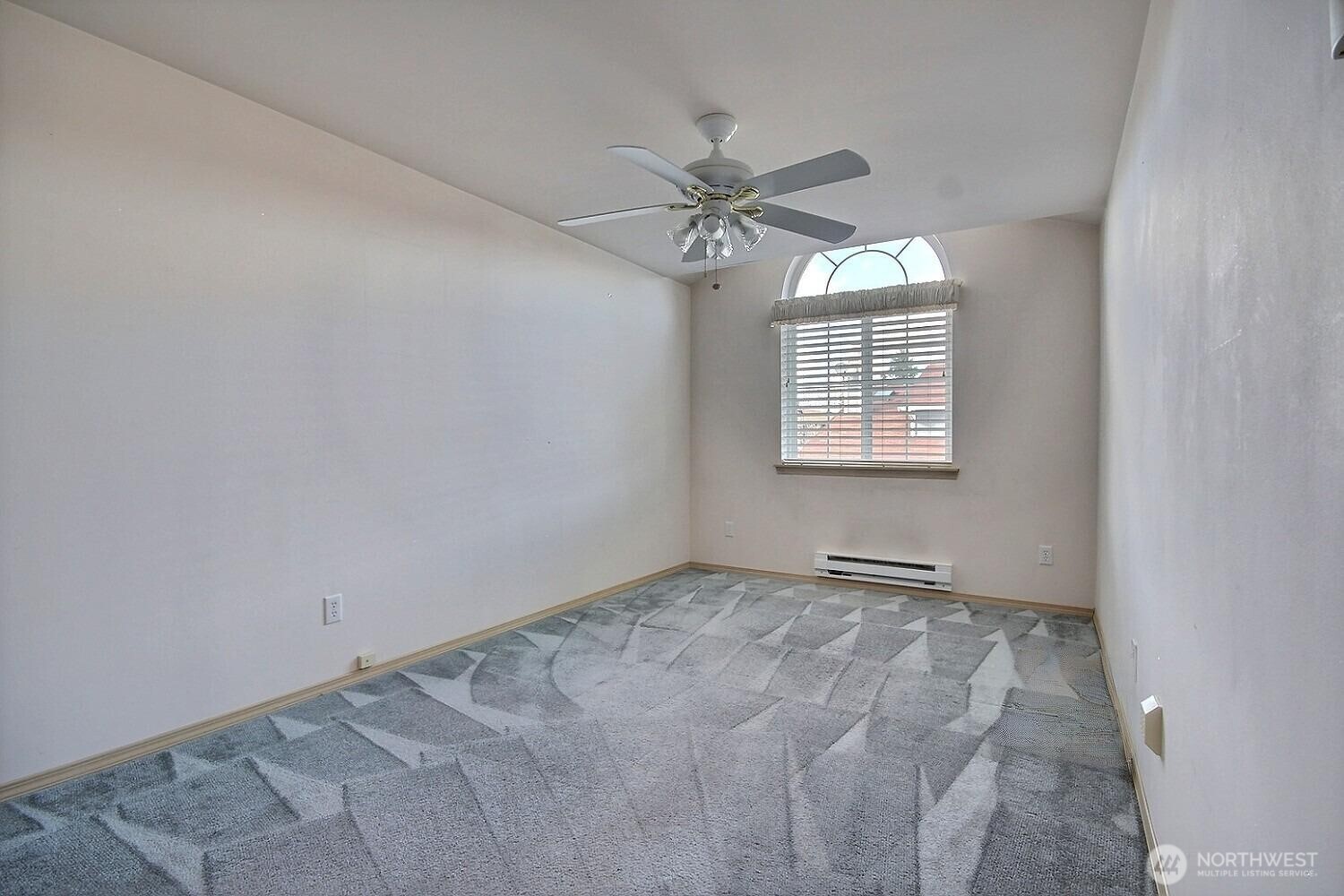 10513 SE 250th Place #F104, Kent, WA 98030