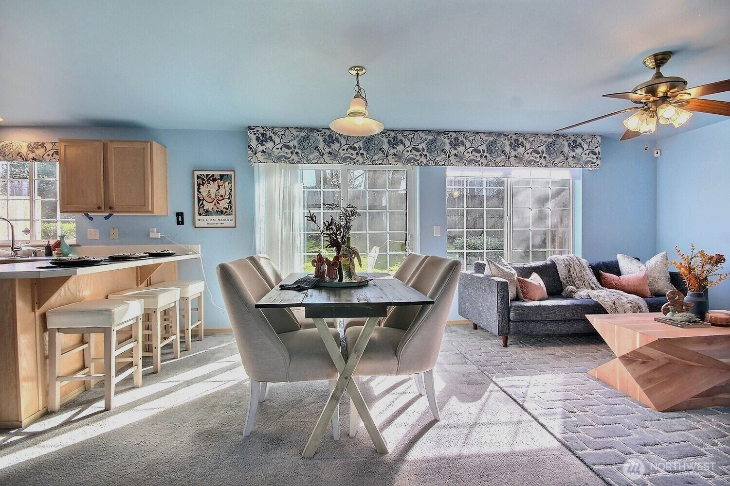 10513 SE 250th Place #F104, Kent, WA 98030