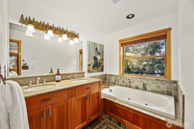 27 Alpental Strasse , Snoqualmie Pass, WA 98068 - Photo 20