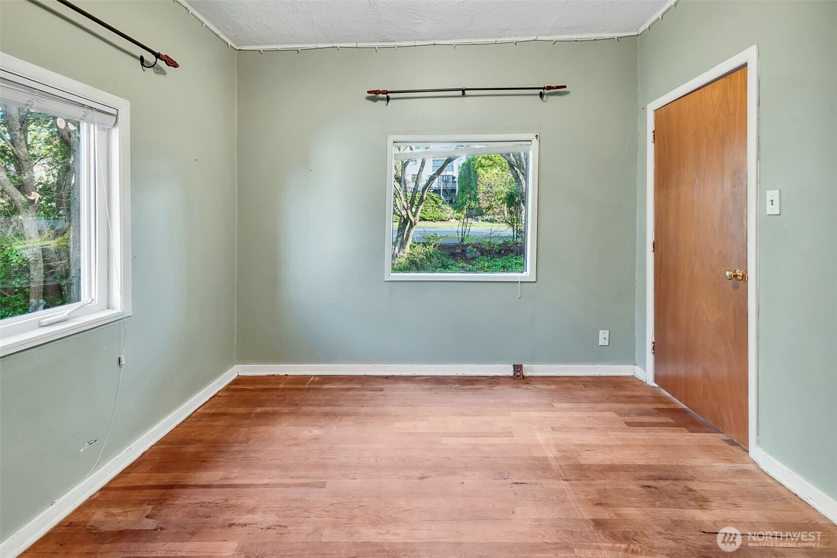 7233 36th Avenue SW, Seattle, WA 98126