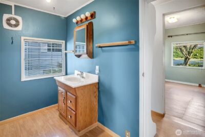 7233 36th Avenue SW, Seattle, WA 98126 - Photo 19