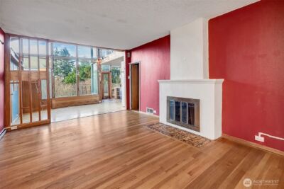 7233 36th Avenue SW, Seattle, WA 98126 - Photo 4