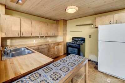 7233 36th Avenue SW, Seattle, WA 98126 - Photo 6