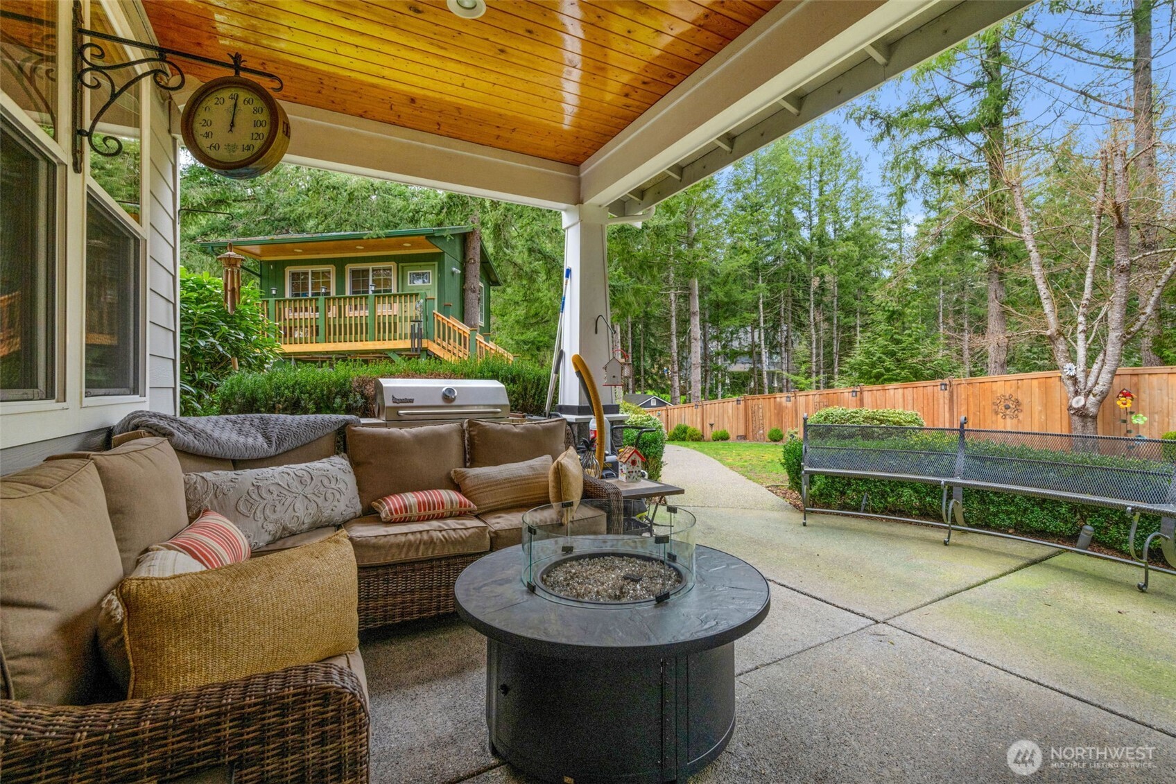 27565 265th Court SE, Ravensdale, WA 98051-8209