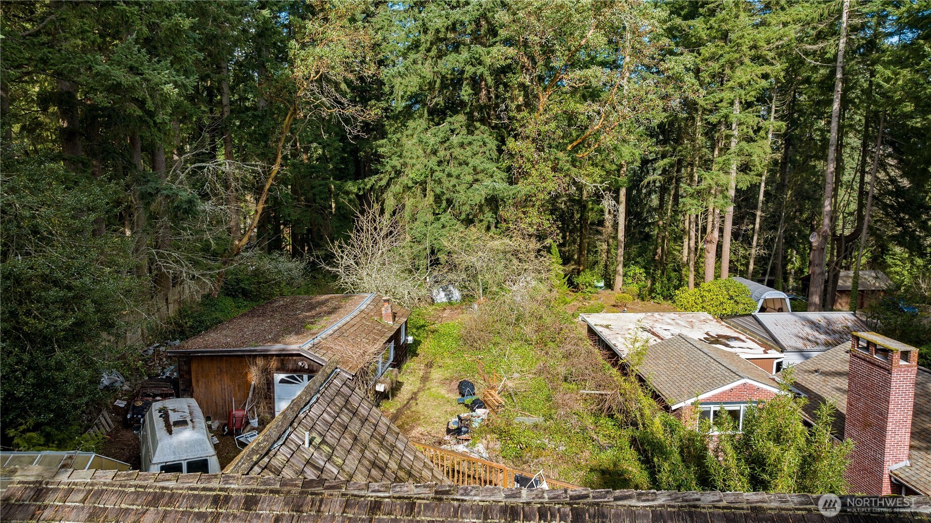 2552 NE 168th Street , Lake Forest Park, WA 98155